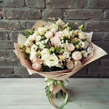 Букет цветов из:  Альстромерии, Розы и Хризантемы в Геленджике