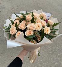 Букет Кремовые розы Латте в Геленджике
