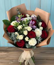 Букет цветов из:  Розы и Альстромерии в Геленджике