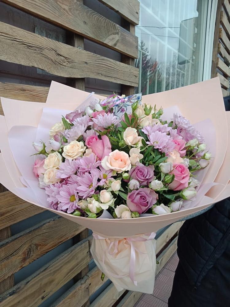 Букет цветов из: Розы и Хризантемы в Геленджике