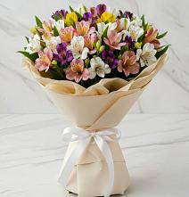 Букет цветов из:  Альстромерии в Геленджике