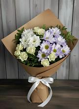 Букет цветов из:  Хризантемы и Розы в Геленджике