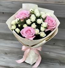 Букет цветов из:  Розы в Геленджике