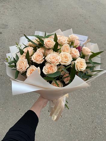 Букет Кремовые розы Латте в Геленджике