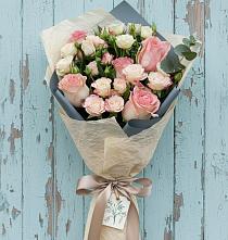 Букет цветов из:  Розы в Геленджике