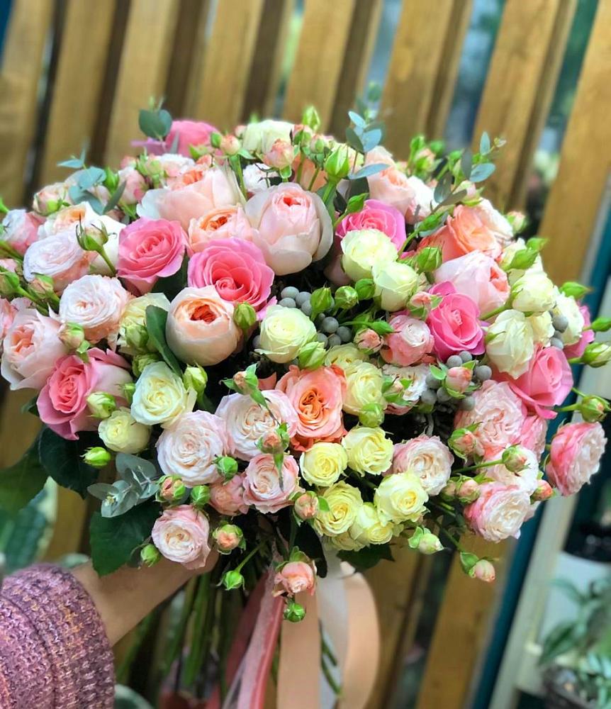 Букет цветов из: Розы в Геленджике