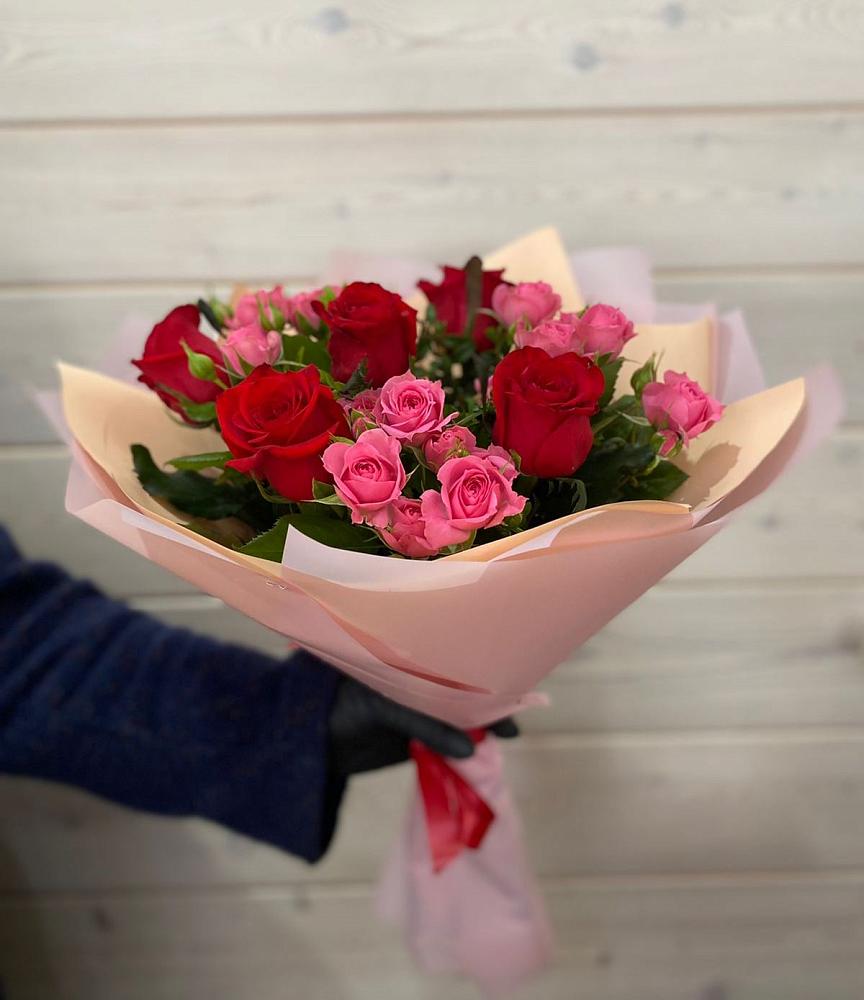Букет цветов из: Розы в Геленджике