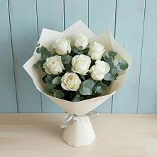 Букет Белые розы в Эвкалипте в Геленджике