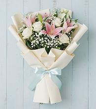 Букет цветов из:  Лилии в Геленджике