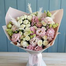 Букет цветов из:  Альстромерии и Розы в Геленджике