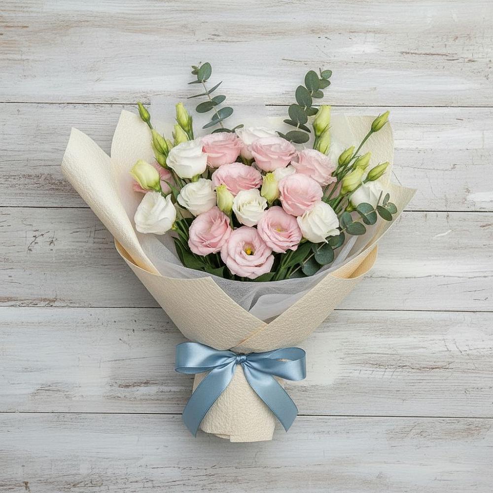 Букет цветов из: Лизиантусы в Геленджике